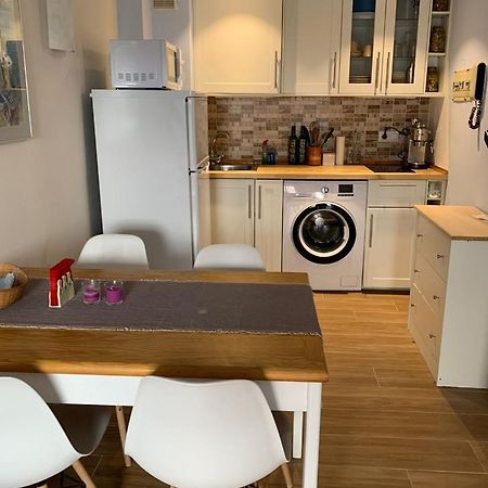 Cosy Apartment In L Escala, 7 Mins Walk To The Closest Beach, Riells L' Escala Esterno foto