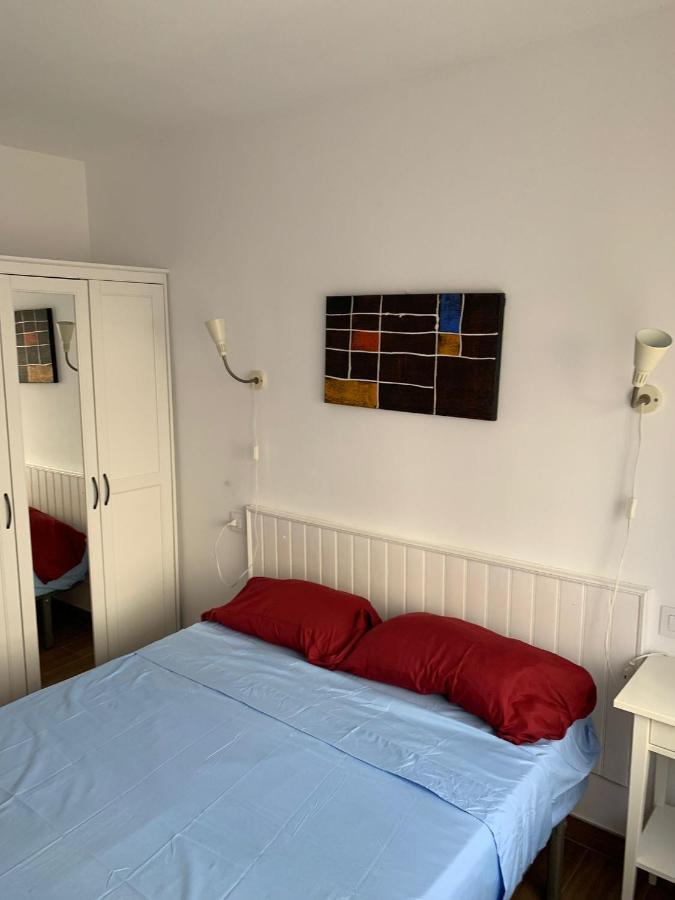 Cosy Apartment In L Escala, 7 Mins Walk To The Closest Beach, Riells L' Escala Esterno foto