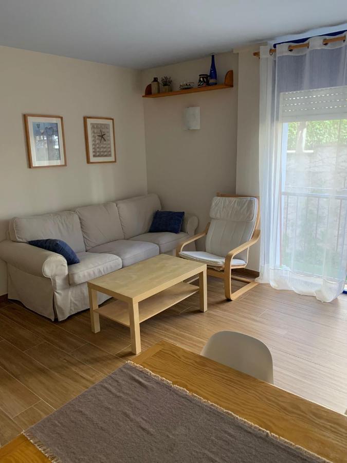 Cosy Apartment In L Escala, 7 Mins Walk To The Closest Beach, Riells L' Escala Esterno foto